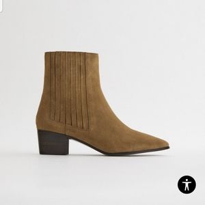 NWT Split Leather Heeled Ankle Boot